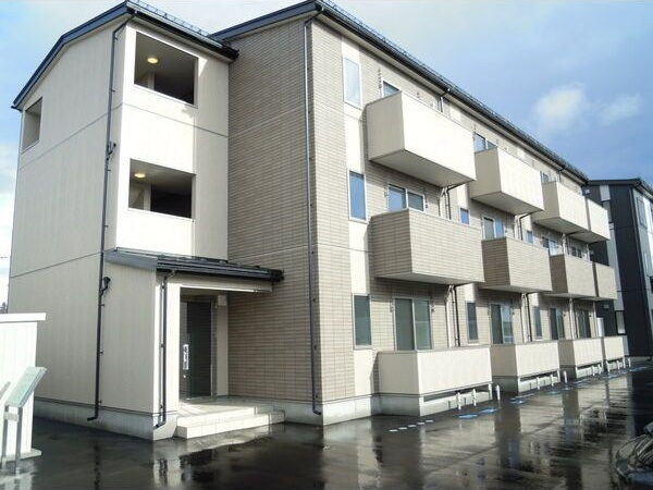 ニュースカイタウンB棟の外観