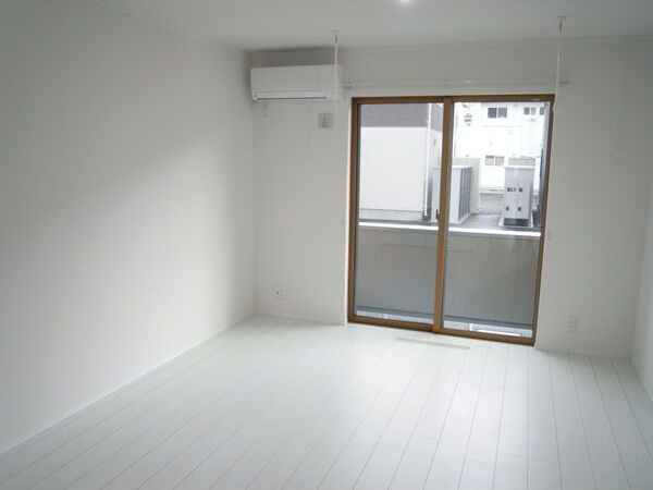 ニュースカイタウンB棟の居間・リビング