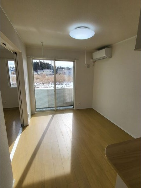 C.courtの居間・リビング