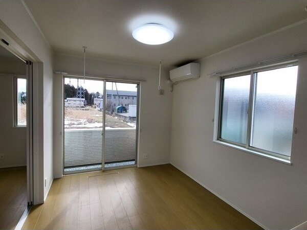 C.courtの居間・リビング