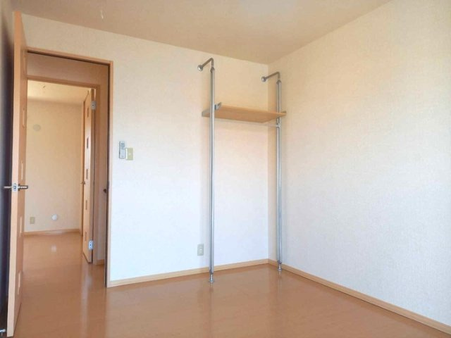 リビングタウン長橋台　Dの洋室