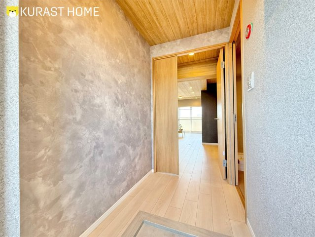 九条住宅B棟　10階の玄関