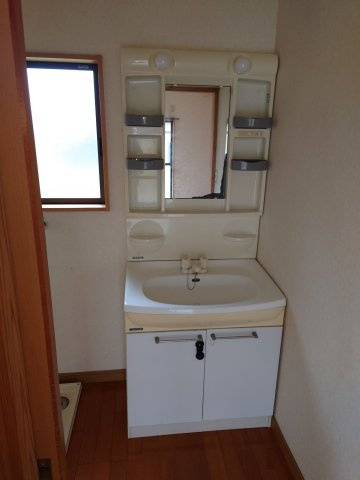 城山住宅の洗面所