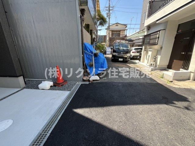 仁和寺町　新築一戸建て　７号棟の前面道路含む現地写真|■物件内覧・資金計画相談・住宅ローン相談、リフォーム相談、お問合せ受付中■
※当日・翌日のご内覧、ご相談はお電話でのお問合せがスムーズです！