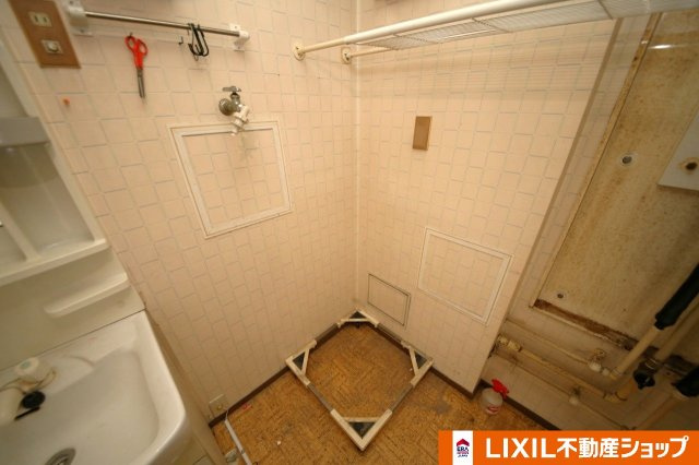 久喜スカイハイツのランドリースペース|室内洗濯機置場