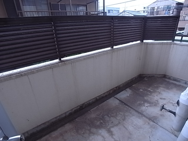 神戸市須磨区行幸町１丁目の賃貸マンションのバルコニー