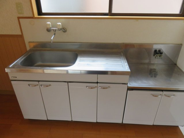 城山住宅のキッチン