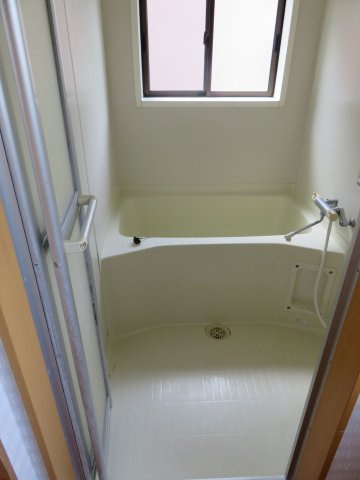 城山住宅の浴室
