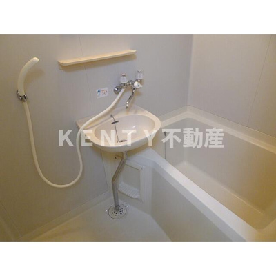 【浴室】 | ケー・アトール | コンパクトで使いやすいお風呂です