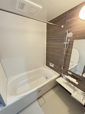 新築戸建　上安2丁目（No.2／No.3）の浴室|浴室換気乾燥機付