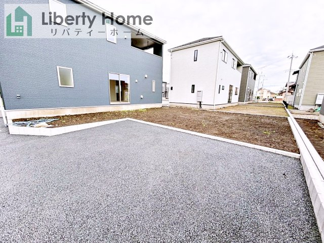 常陸大宮市石沢第4　新築戸建　1号棟の駐車場