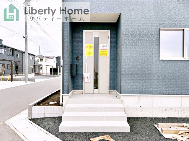 常陸大宮市石沢第4　新築戸建　1号棟のエントランス