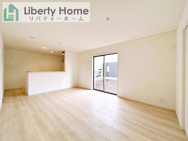 常陸大宮市石沢第4　新築戸建　1号棟の居間・リビング