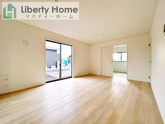 常陸大宮市石沢第4　新築戸建　1号棟の居間・リビング