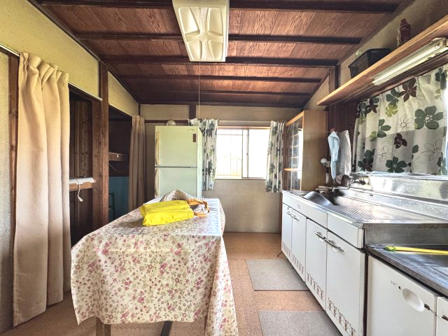 【田んぼ付き転用不可】土浦市蓮河原町　建物二棟のキッチン