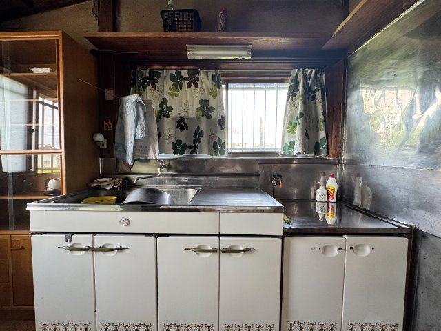 【田んぼ付き転用不可】土浦市蓮河原町　建物二棟のキッチン