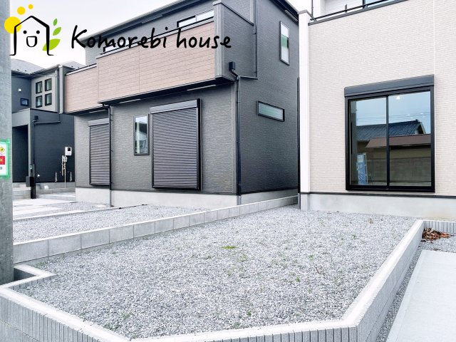 さいたま市見沼区深作　11期　新築一戸建て　グラファーレ　02の庭|たまにはお庭で休日を過ごしてみるのもよいかもしれません