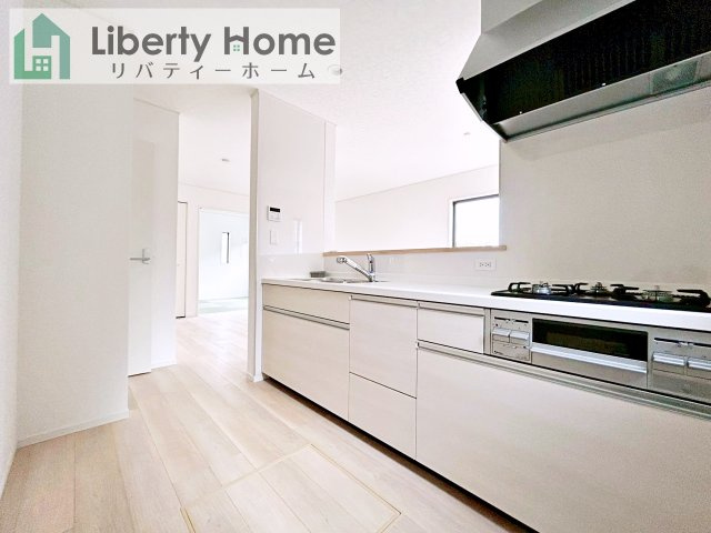 常陸大宮市石沢第4　新築戸建　4号棟のキッチン