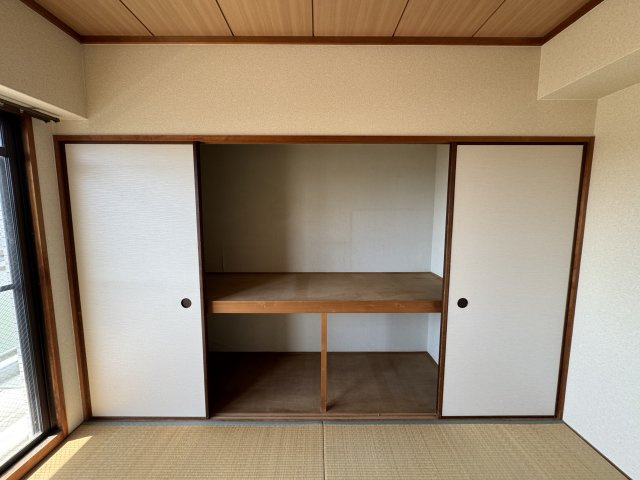 サンワード緑地の収納
