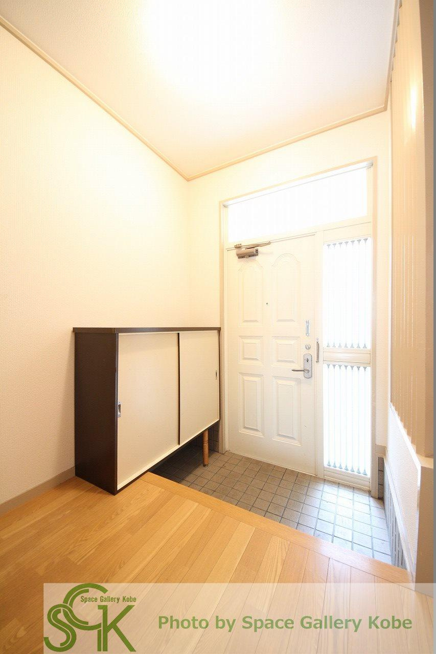 タウンハウス池上の玄関|※お部屋により仕様が異なる場合があります※