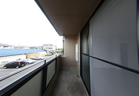 パークサイド根来のバルコニー|暖かな日差しのふりそそぐバルコニー