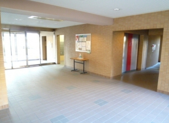 ミレニアム北浦和のロビー