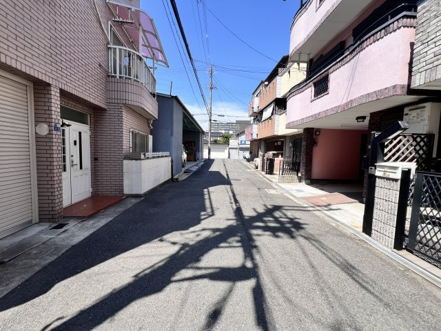 守口市馬場町３丁目戸建の前面道路含む現地写真