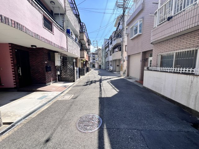 守口市馬場町３丁目戸建の前面道路含む現地写真