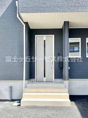 【エントランス】 | 三島市谷田 15期 新築一戸建て 2号棟 | エントランスです