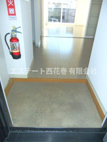 コンフォルタ藤沢町Cの玄関