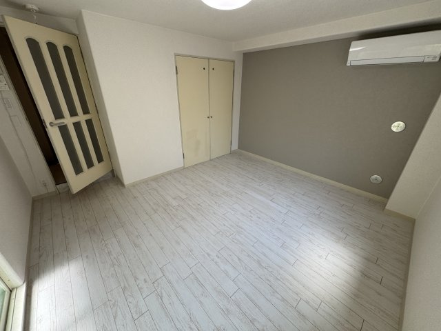 エレガントパレス豊中の居間・リビング