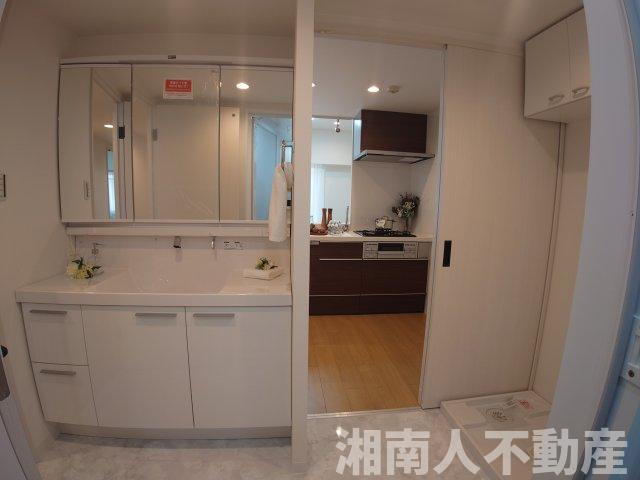 ハイホーム湘南平塚の独立洗面台|独立洗面化粧台付き