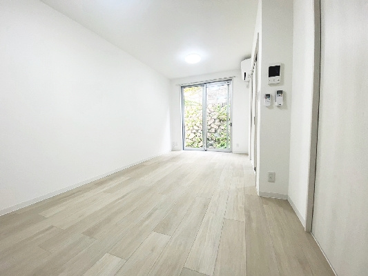 arbre　fuille(アルブルフィーユ）の居間・リビング|居間です