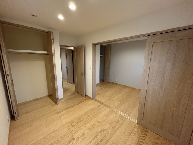 明石市西明石町3丁目新築戸建の洋室