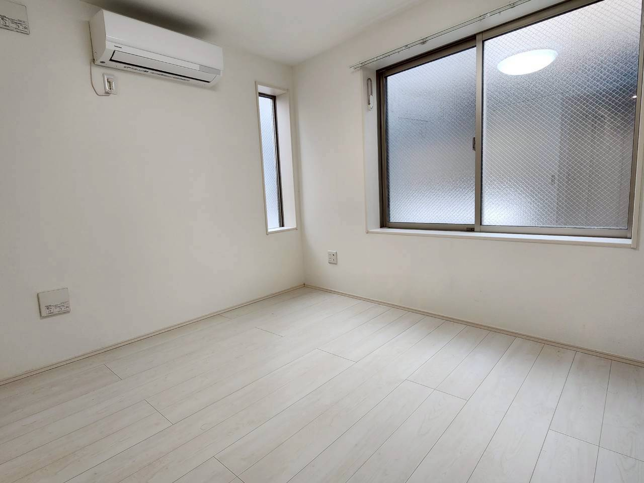 ＫＫハウス金町の洋室