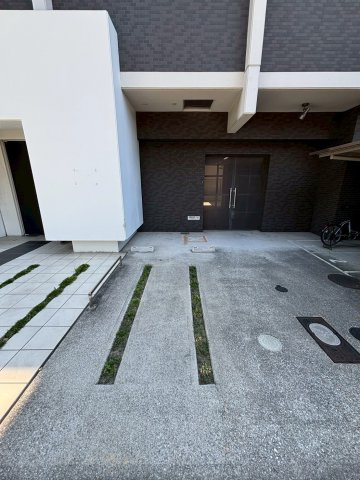 大阪市福島区吉野４丁目の賃貸マンションの駐車場