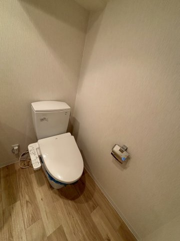 大阪市福島区吉野４丁目の賃貸マンションのトイレ