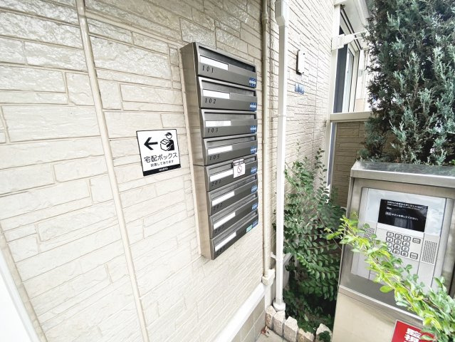 フィエルテ宝塚のエントランス|建物の内部です