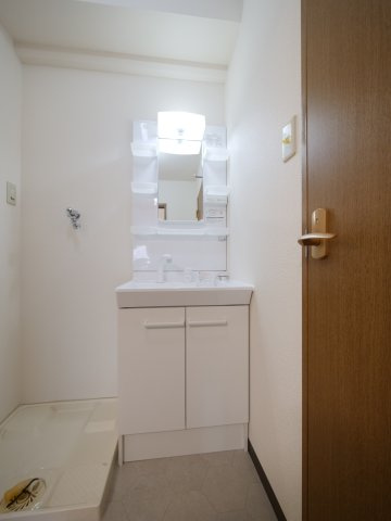 Precious-Kの洗面所|※写真は別の部屋のものです。