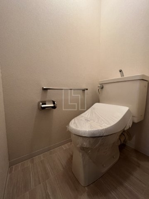 【トイレ】 | フロンティアタワー難波EAST | グランソレイユ日本橋　温水洗浄便座