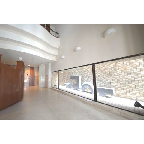 エステムコート新大阪Vソレックスのロビー