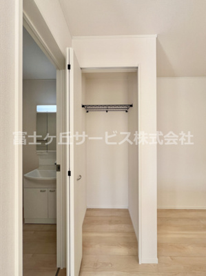 【収納】 | 沼津市大岡 31期 新築一戸建て | キッチン横の収納です