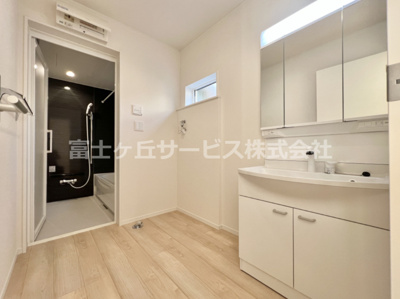 【脱衣所】 | 沼津市大岡 31期 新築一戸建て | 脱衣場です