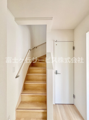 【その他】 | 沼津市大岡 31期 新築一戸建て | 階段です