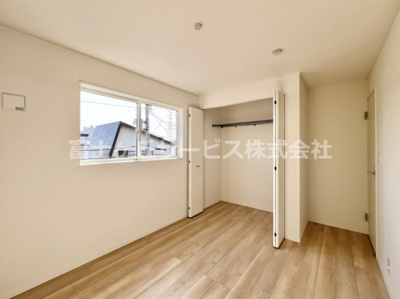 【洋室】 | 沼津市大岡 31期 新築一戸建て | 5.7帖の洋室です