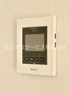 【セキュリティ】 | 沼津市大岡 31期 新築一戸建て | TVモニター付きインターフォンです