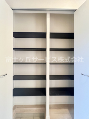 【収納】 | 沼津市大岡 31期 新築一戸建て | ちょっとした収納スペースも充実しています