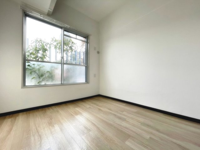 カーサブランコの内装|ゆったり過ごせる居間です