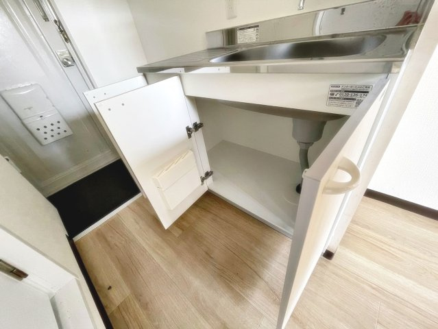 カーサブランコのキッチン|コンパクトなキッチンで掃除もラクラク