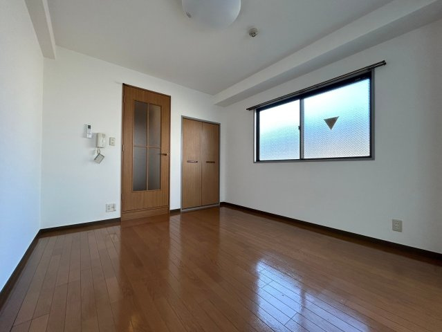 エルロン２１の居間・リビング|居間です